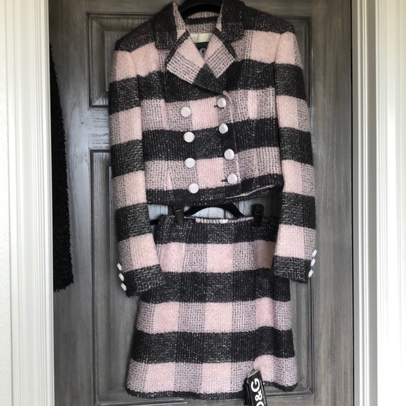 NEW WITH TAGS! DOLCE & GABBANA 2pc KNIT SUIT - Picture 3 of 8